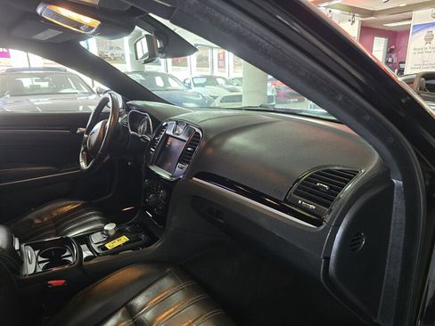 Used 2021 Chrysler 300 S image 12