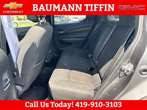 Used 2012 Dodge Avenger SE FWD image 26
