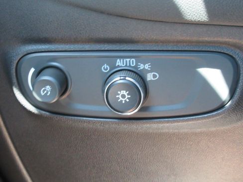 Used 2022 Chevrolet Equinox LT FWD image 23