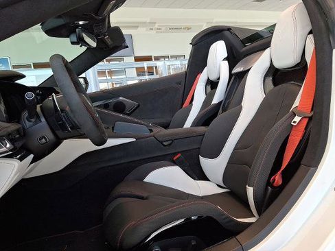 Used 2023 Chevrolet Corvette Stingray Premium Conv w/ Z51 Performance Package RWD image 10