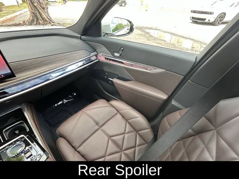 Used 2025 BMW 740i xDrive AWD/4WD image 11