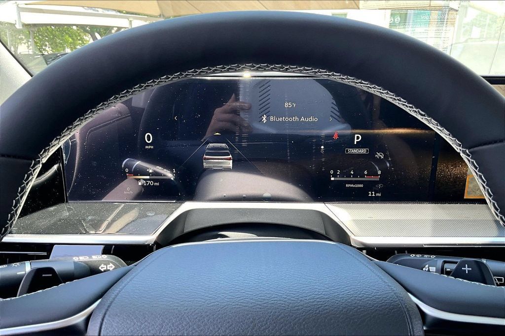 New 2027 INFINITI QX80 Luxe w/ Cargo Package RWD image 23