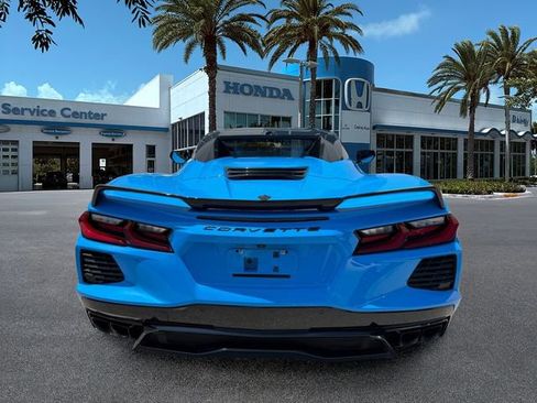 Used 2023 Chevrolet Corvette Stingray Premium Conv w/ Z51 Performance Package RWD image 7