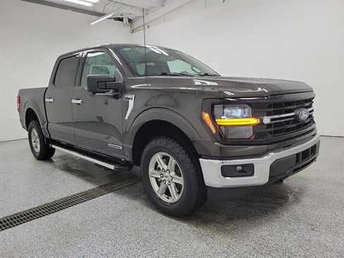 Used 2024 Ford F150 XLT w/ Mobile Office Package image 2