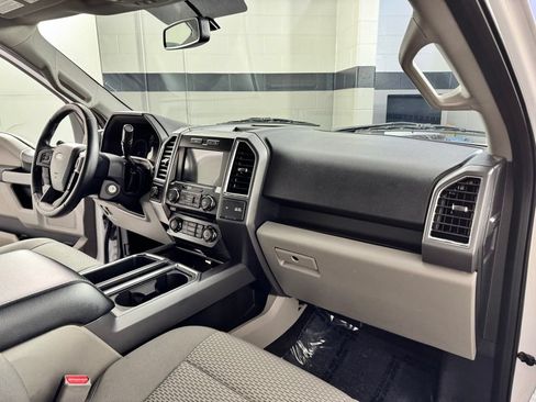 Used 2016 Ford F150 XLT w/ Equipment Group 302A Luxury AWD/4WD image 19