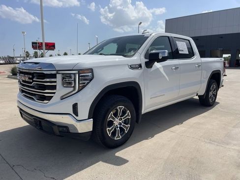 Used 2024 GMC Sierra 1500 SLT image 8