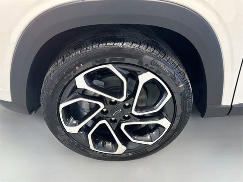 New 2026 Chevrolet Trax RS image 33