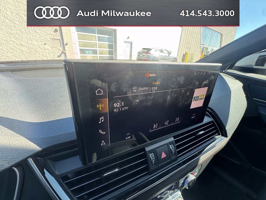 Used 2023 Audi Q5 2.0T Premium Plus w/ Premium Plus Package AWD/4WD image 14