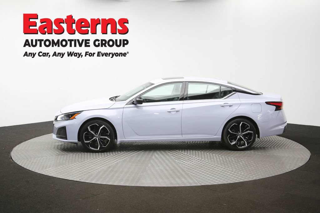 Used 2025 Nissan Altima 2.5 SR w/ SR Premium Package FWD image 62