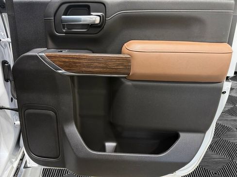 Used 2023 Chevrolet Silverado 2500 High Country w/ Z71 Off-Road Package image 14