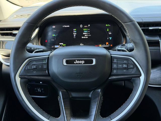Used 2022 Jeep Grand Cherokee Limited 4xe w/ Luxury Tech Group II AWD/4WD image 19