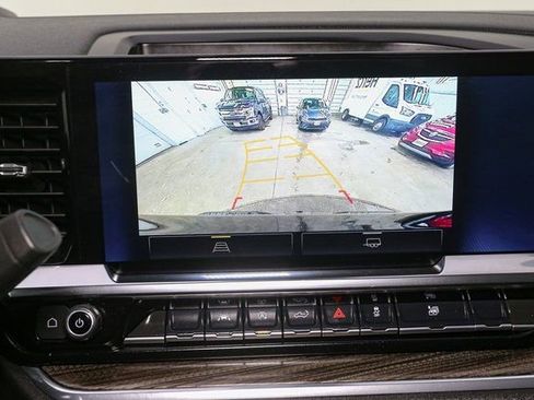 Used 2025 Chevrolet Silverado 1500 LT image 25