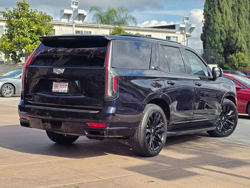 Used 2021 Cadillac Escalade Sport Platinum image 13