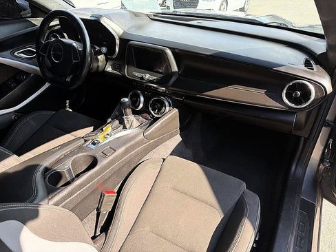 Used 2019 Chevrolet Camaro LT RWD image 17