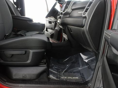 Used 2024 RAM 2500 Big Horn w/ Bed Utility Group image 19