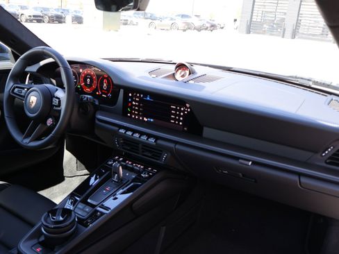 New 2026 Porsche 911 Carrera GTS image 25