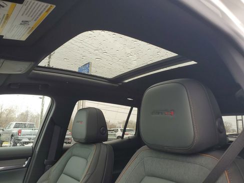 New 2026 GMC Terrain AT4 w/ Technology Package II AWD/4WD image 25