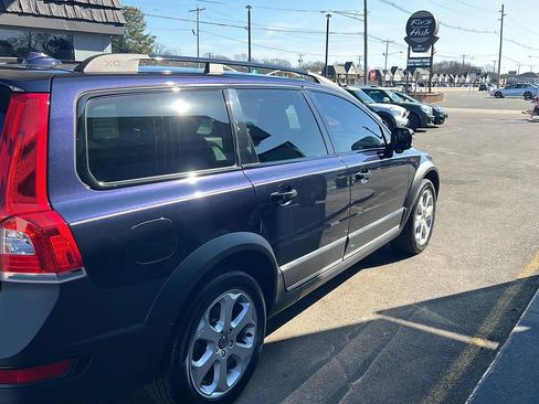 Used 2016 Volvo XC70 T5 Premier w/ Proximity Package image 8