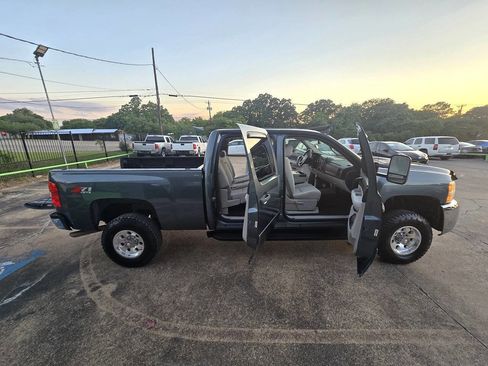 Used 2008 Chevrolet Silverado 2500 LT w/ 1LT Convenience Package image 48
