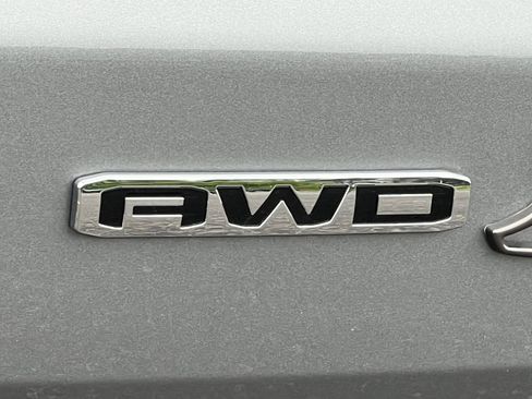 New 2026 GMC Acadia Elevation AWD/4WD image 8