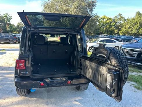 Used 2024 Jeep Wrangler High Altitude AWD/4WD image 7