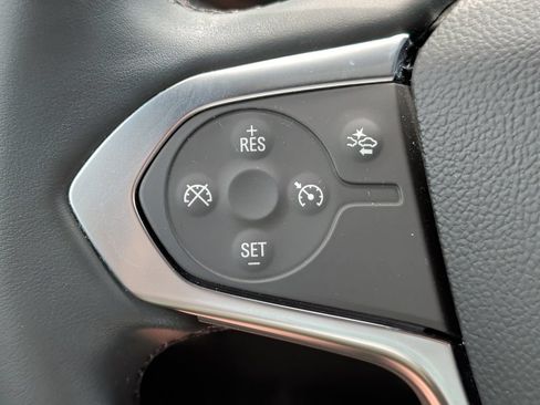 Used 2023 Chevrolet Traverse LT AWD/4WD image 12