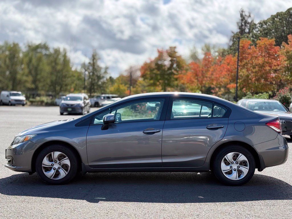 Used 2013 Honda Civic LX image 2