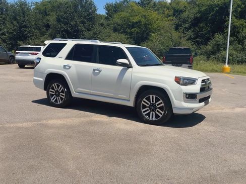 Used 2023 Toyota 4Runner Limited RWD image 2