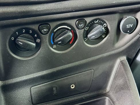 Used 2016 Ford Transit 250 130 Low Roof w/ Exterior Upgrade Package RWD image 10