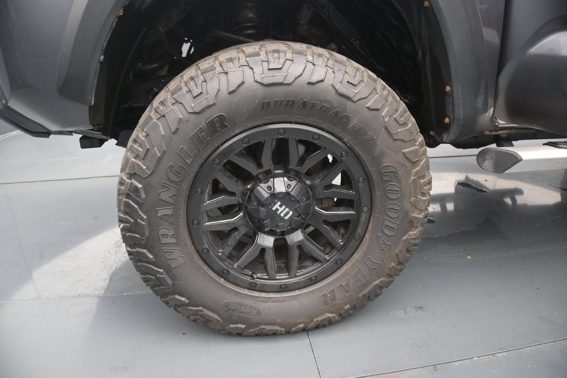 Used 2019 Toyota Tacoma TRD Off-Road AWD/4WD image 24
