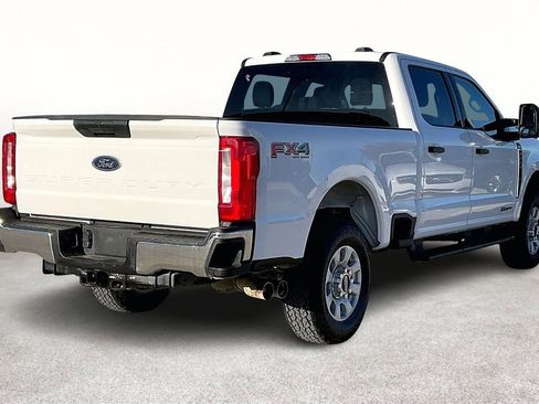 Used 2024 Ford F250 XLT w/ FX4 Off-Road Package image 2