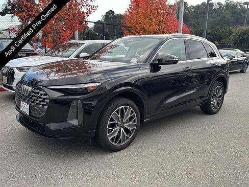 Used 2025 Audi Q5 Premium Plus w/ Premium Plus image 1