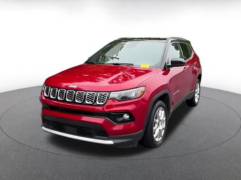 Used 2025 Jeep Compass Limited AWD/4WD image 15