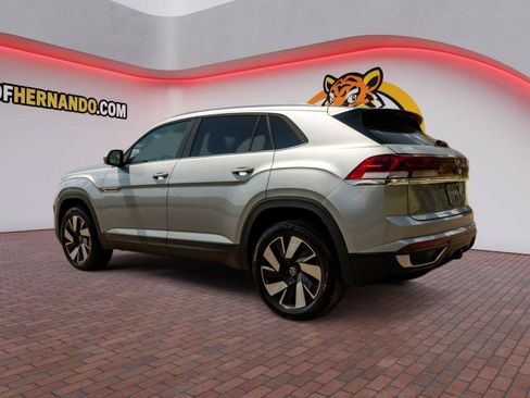 Used 2026 Volkswagen Atlas Cross Sport SE AWD/4WD image 7