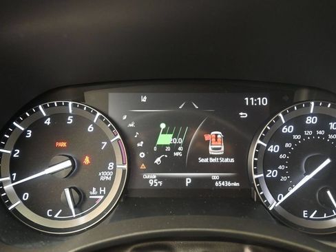 Used 2021 Toyota Highlander XSE FWD image 13