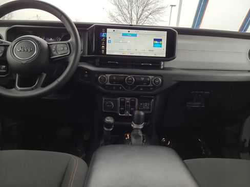 Used 2024 Jeep Wrangler Sport image 18