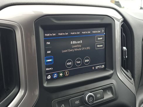 Used 2022 Chevrolet Silverado 1500 Custom AWD/4WD image 17