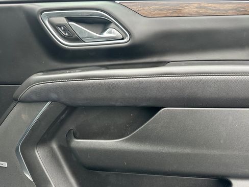 Certified 2023 Chevrolet Suburban Premier image 19
