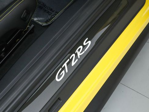 Used 2019 Porsche 911 GT2 RS image 23