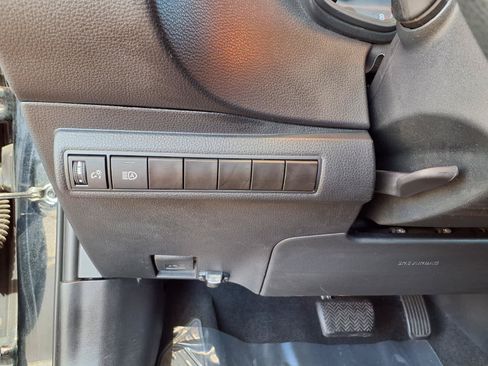 Used 2024 Toyota Corolla LE FWD image 17