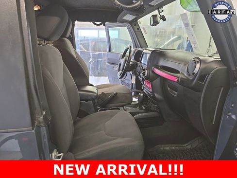 Used 2017 Jeep Wrangler Sport AWD/4WD image 12