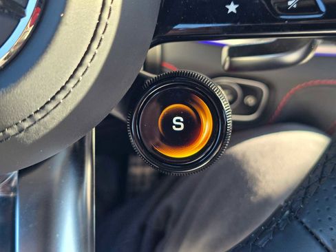 Used 2025 Mercedes-Benz GLE 53 AMG AMG GLE 53 image 36