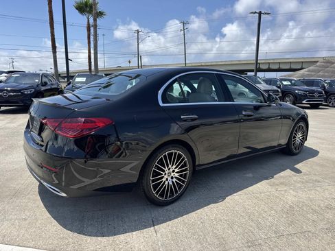 Used 2022 Mercedes-Benz C 300 Sedan image 5