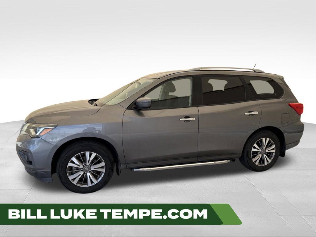 Used 2018 Nissan Pathfinder SV FWD image 1
