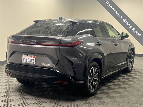 Certified 2023 Lexus RZ 450e Premium w/ Technology Package image 5