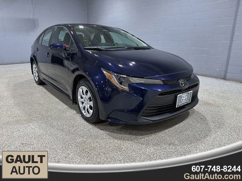 Certified 2024 Toyota Corolla LE image 1