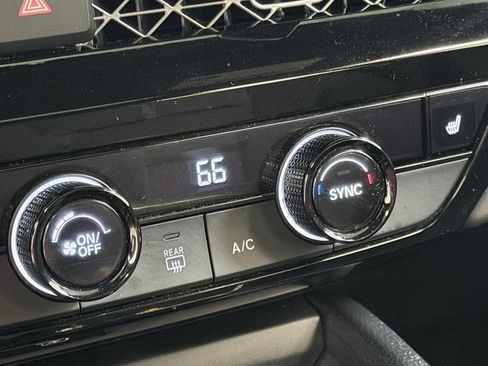 Used 2025 Honda Accord Sport image 41