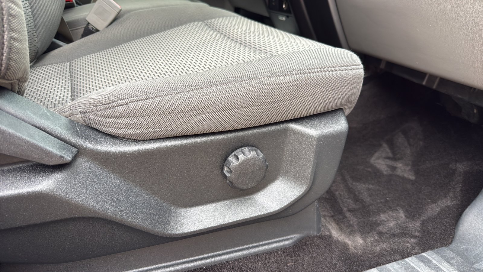 Used 2018 Ford F150 XLT RWD image 23