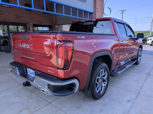 Used 2024 GMC Sierra 1500 SLT w/ SLT Premium Plus Package AWD/4WD image 9