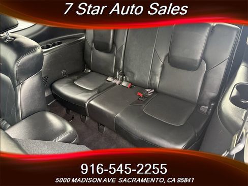 Used 2013 INFINITI QX56 4WD w/ Deluxe Touring Pkg image 23